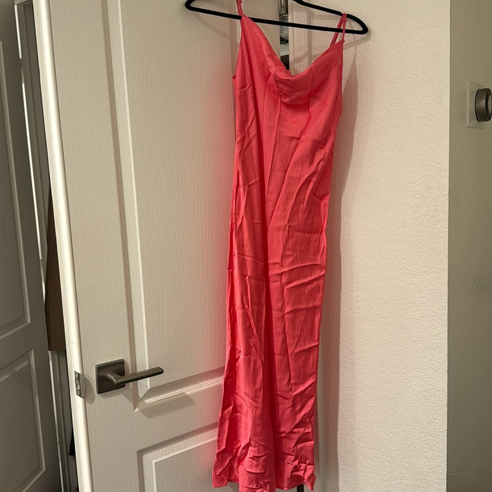 Pink crowl neck Zara dress